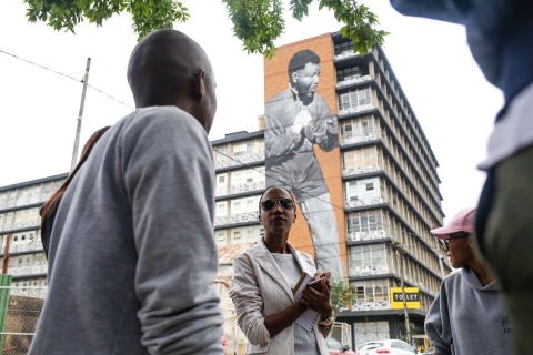 Johannesburgo: recorrido a pieJohannesburgo: recorrido a pie con pase de entrada al Carlton Center