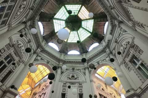 Bucarest: Old Town Hidden Gems Exploration Game and Tour