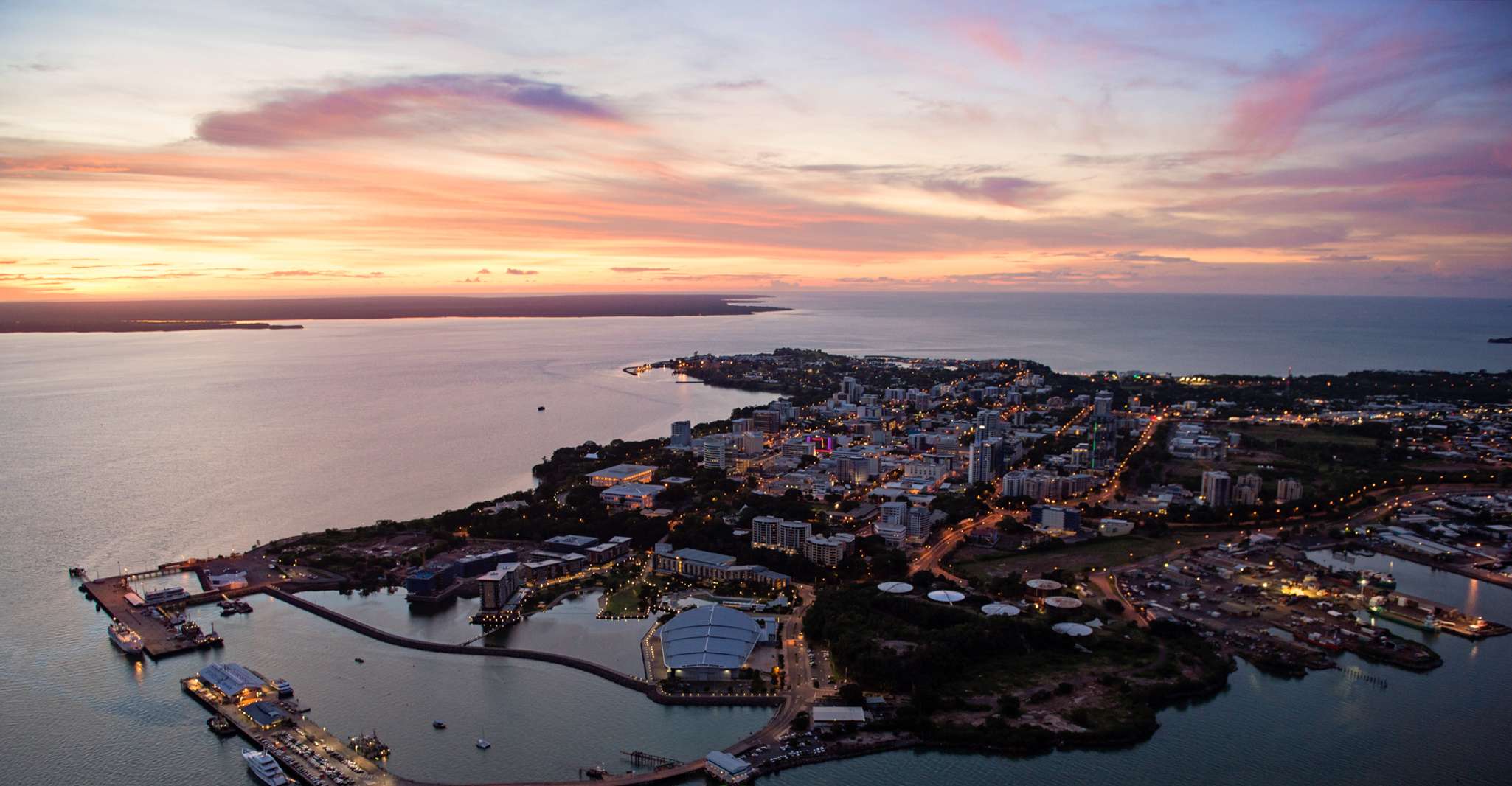 Darwin Harbour, Gaze und Graze Sunset Cruise - Hizvo