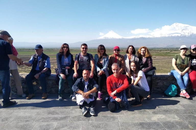 Desde Ereván Excursión de un día a Khorvirap, Noravank y Bodegas Areni