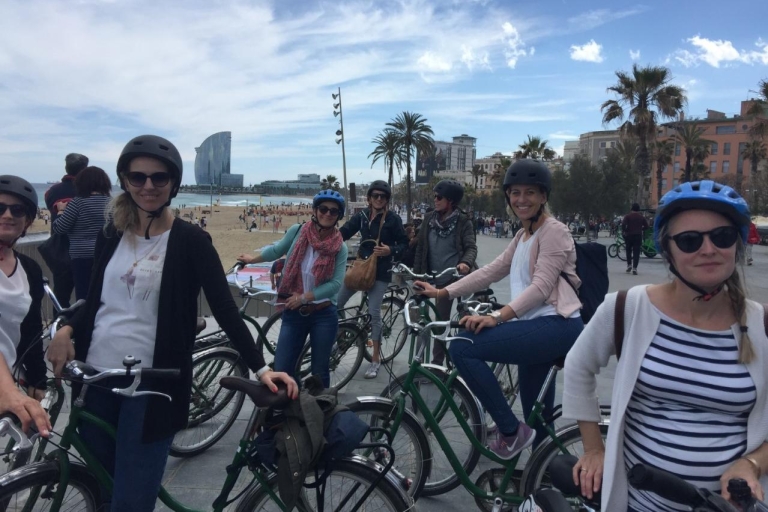 Barcelona: Tour of the City Bike TourBarcelona: twarze prywatnej wycieczki rowerowej po mieście