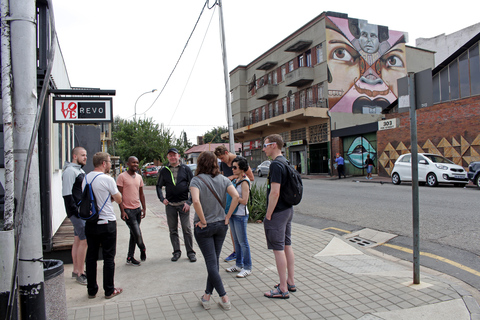 Johannesburgo: paseo a pie por MabonengJohannesburgo: Recorrido a pie por el recinto de Maboneng