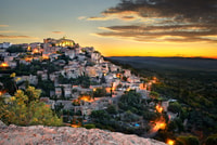 From Avignon, Lavender & Luberon villages - Housity