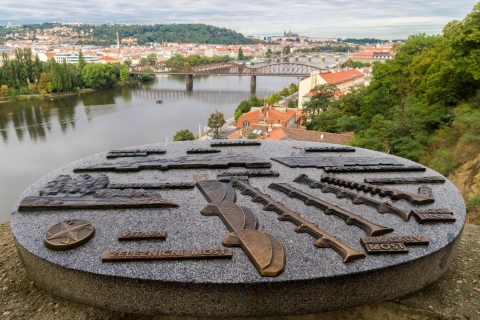 Praga: zamek wyszehradzki z salą Gorlice i biletami w 2,5 hPrywatna wycieczka po Zamku Wyszehradzkim z Gorlicami w języku włoskim
