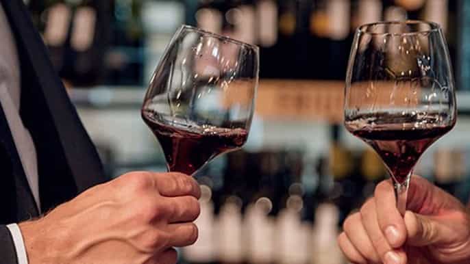 bologna wine tasting tour in one of the oldest inns