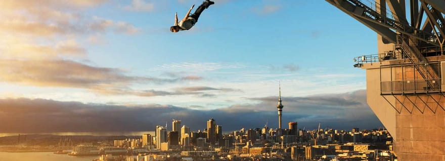 Pont du port d'Auckland : saut à l'élastique
