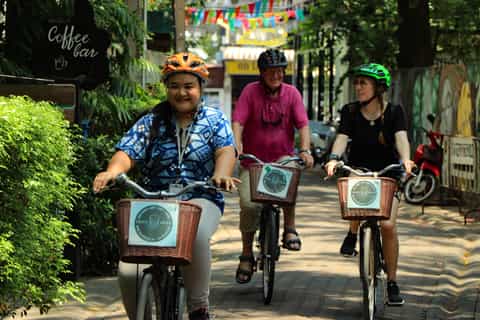 chiang mai tour in bicicletta della città vecchia di mezza giornata