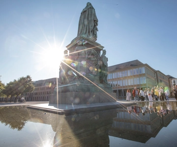 Karlsruhe: Guided City History & Culture Walking Tour