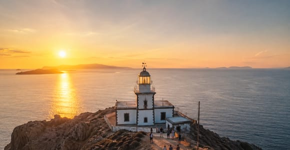Santorini: Postcard 5‑Hour Tour with Drone Lighthouse finale