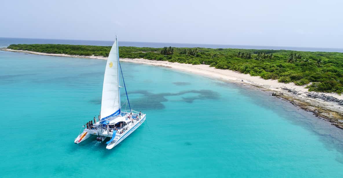 From Fajardo: Icacos Island Half-Day Catamaran Trip