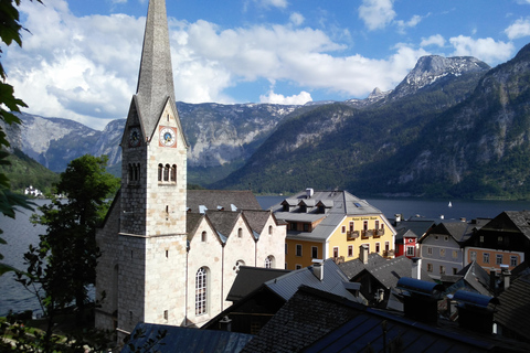 Von Wien aus: Geführte Tagestour nach Melk, Hallstatt und Salzburg