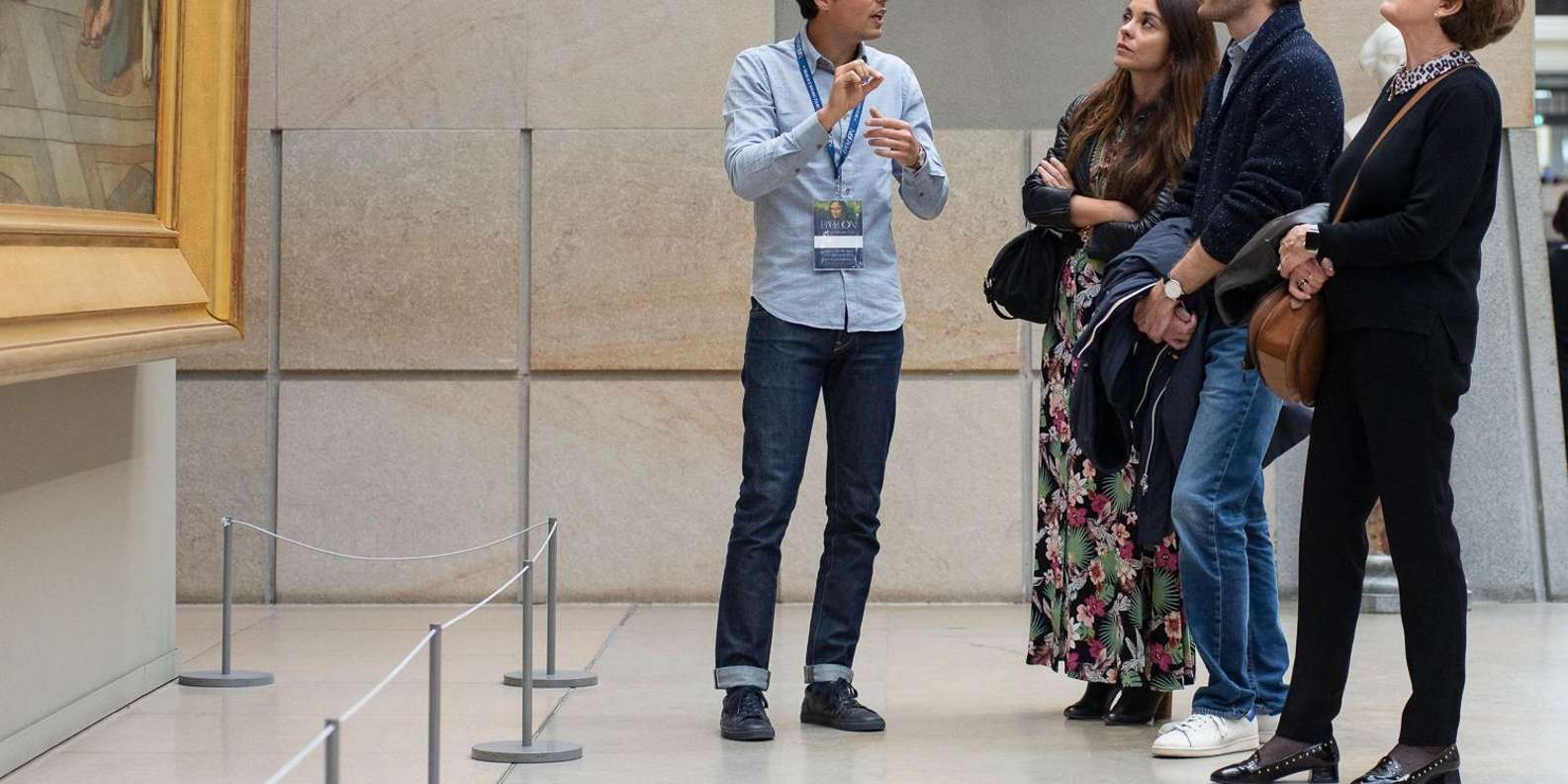 Paris: Louvre Museum Masterpieces Private Small Group Tour
