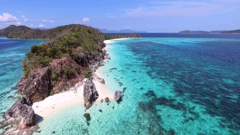 Coron: Coastal Cliffs, Beach & Malcapuya Island Hopping Tour 