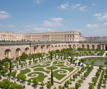 Château de Versailles: The Musical Fountains Show