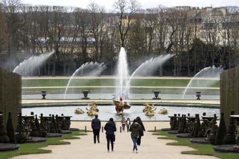 Château de Versailles: The Musical Fountains Show