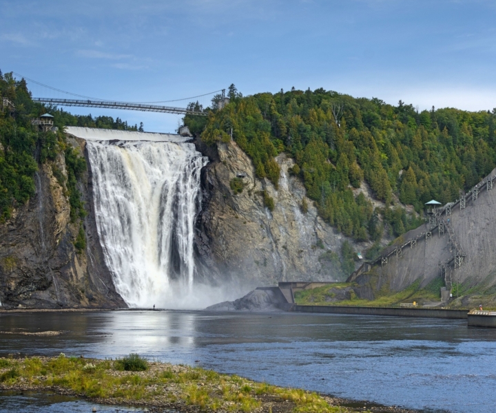 Quebec City: Montmorency Falls Shuttle Bus Transfers