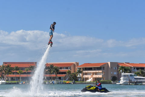 Cancun: Flyboard-sessieCancun: Flyboard-sessie van 30 minuten