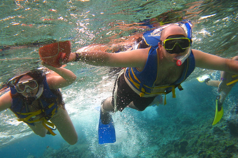 Ab Coron: Tour zu Klippen, Strand und der Insel Malcapuya