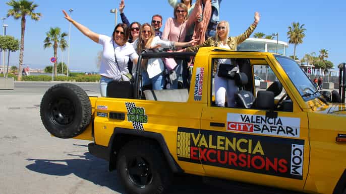 valencia city highlights tour in jeep with snacks drinks