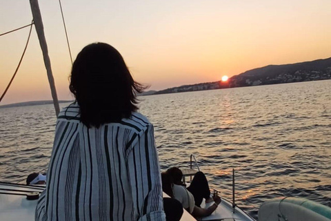 Palma: 2-Hour Sunset Catamaran Cruise with Drinks