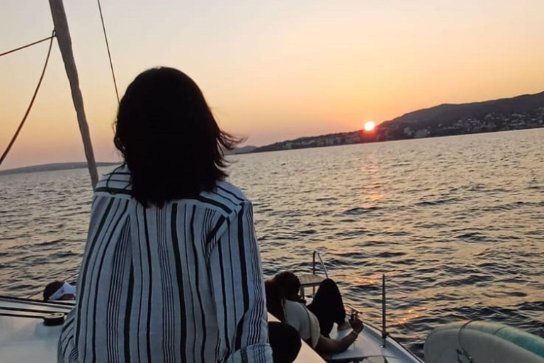 Palma: 2-Hour Sunset Catamaran Cruise with Drinks