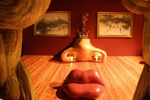 Ab Barcelona: Private Dalí-Tagestour nach Figueres und PúbolPrivate Tour