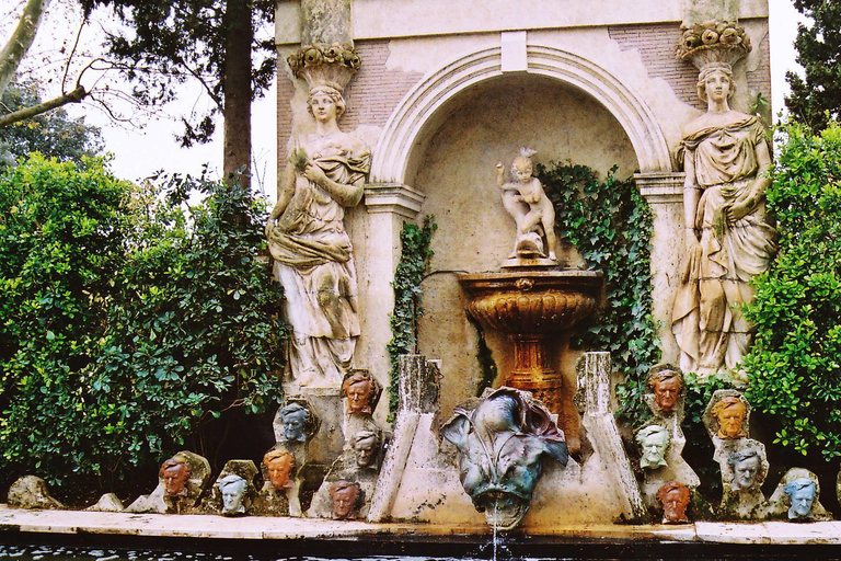 Ab Barcelona: Private Dalí-Tagestour nach Figueres und PúbolPrivate Tour