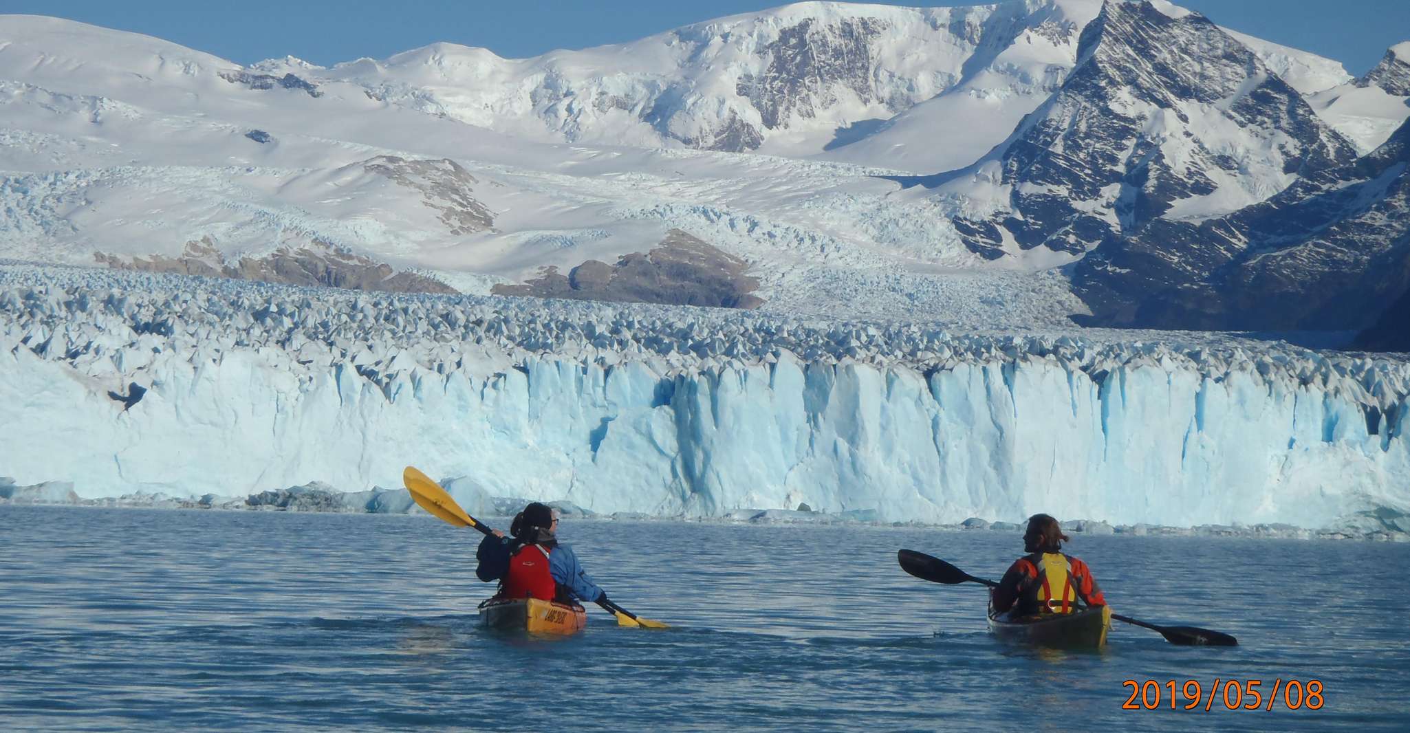 El Calafate Perito Moreno Kayak Experience with Transport TourMega