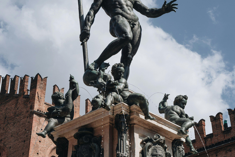 Bologna: Guided Small-Group Tour Bologna: a guided tour for a small group