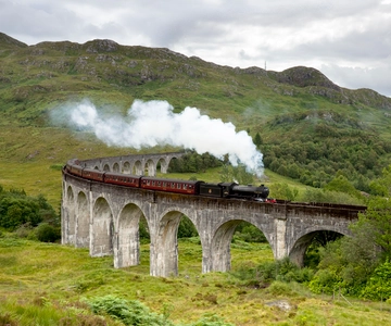 From Edinburgh: 2-Day Highlands Tour with Hogwarts Express