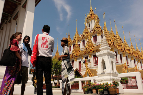 Templi e mercati della vecchia Bangkok in Tuk TukTour condiviso