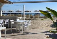 Dia do Lido Di Savio Beach Club com piscina - Housity