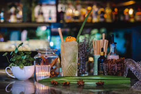 Siem Reap: Boutique Cocktail Tour by Tuk Tuk