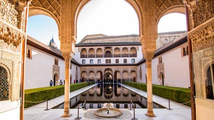Desde Sevilla: tour de 1 día a Granada, Alhambra y Albaicín
