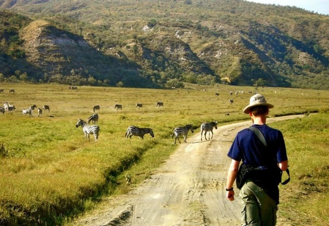 From Nairobi: Lake Naivasha and Hell's Gate Park Day Tour