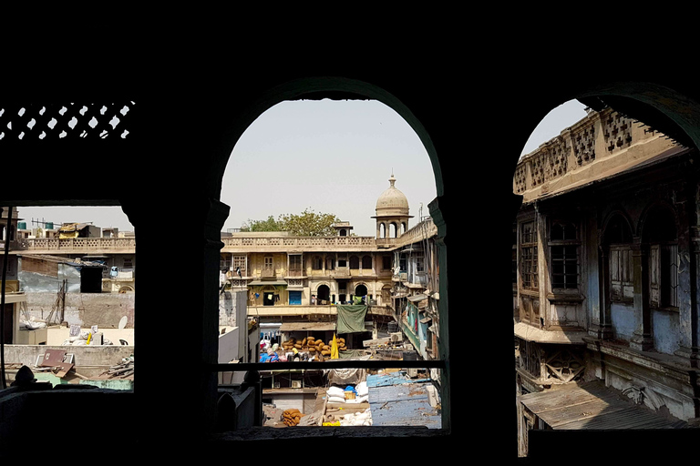 Paseo por el antiguo bazar de Delhi y visita a Haveli