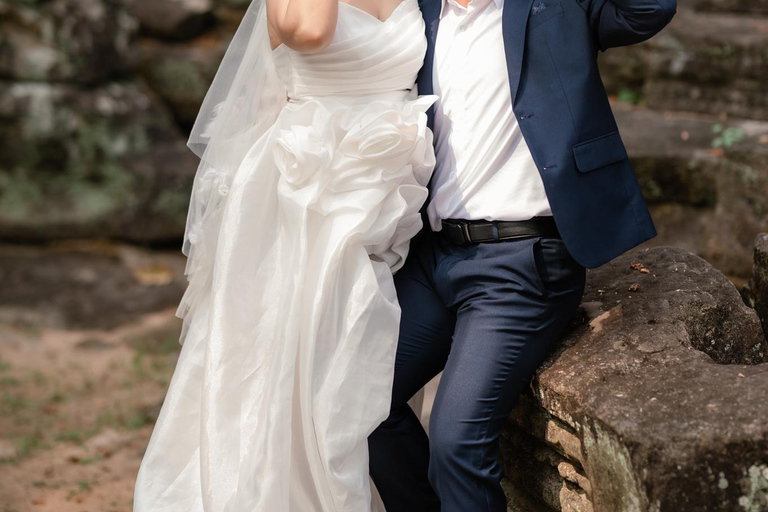 Siem Reap:Angkor Wat Photoshoot ❤️ Wedding birthday Angkor Wat: Wedding Anniversary Shooting