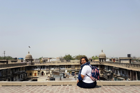 Paseo por el antiguo bazar de Delhi y visita a Haveli