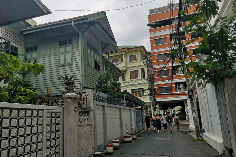 Bangkok: CHOB Day Walking Tour (Talking + Walking + Eating)