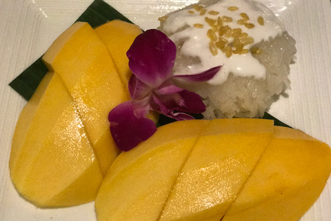 Bangkok: CHOB Day Walking Tour (Talking + Walking + Eating)