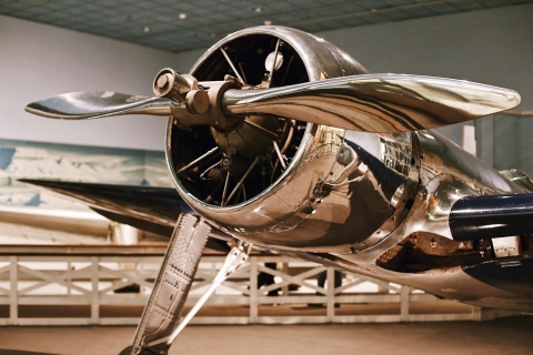 Air & Space and American History Museum: visita guiada combinadaTour combinado semiprivado Air & Space + AHM en inglés