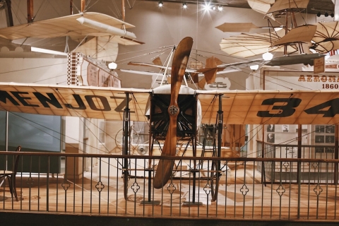 Musée de l'air et de l'espace et de l'histoire américaine : visite guidée combinéeAir & Space + AHM Private Combo Tour en anglais