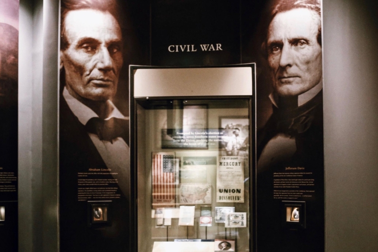 Museo Nacional de Historia de los Estados Unidos: Visita guiadaMuseo Nacional de Historia Americana Semi-Privado en Inglés