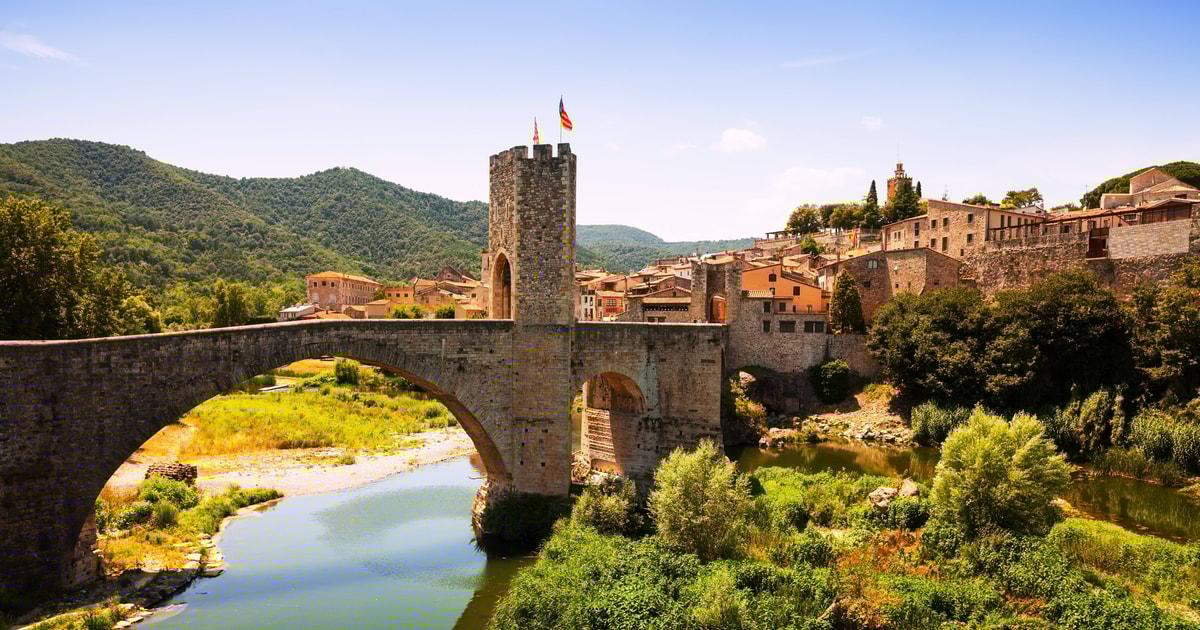 Barcelona Besalú & mittelalterliche Stadttour mit Abholung GetYourGuide