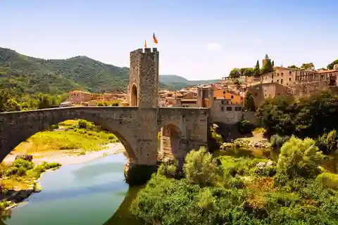 From Barcelona: Besalú & Medieval Towns Tour w/ Hotel Pickup