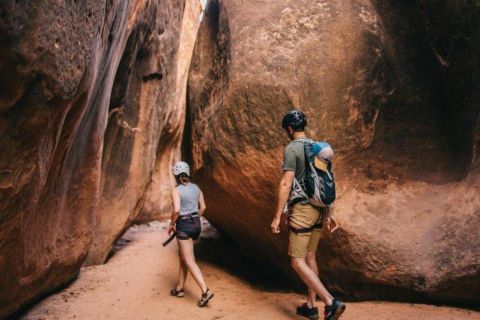From Moab: Half-Day Canyoneering Adventure in Entrajo Canyon