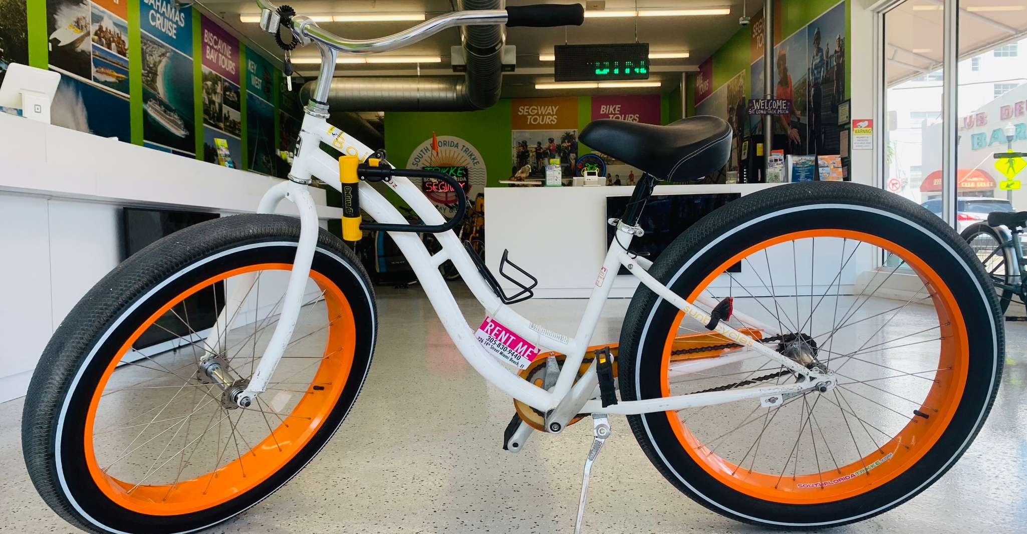 Miami, South Beach Fat Tire Beach Rider Bike Rental - Hizvo