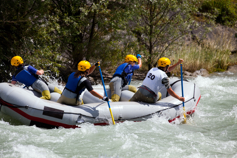 Da Colombo: Avventura di rafting in acque bianche a KithulgulaDa Colombo: Kithulgula White Water Rafting Adventure