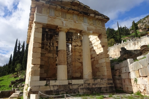 Delphi y Meteora: Tour de autobús de 2 días desde AtenasDelphi y Meteora: tour en autobús de 2 días desde Atenas