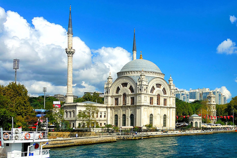 Bosporus-Kreuzfahrt und Zwei-Kontinente-Tour mit lokalem GuideBosphorus Kreuzfahrt und zwei Kontinente Tour